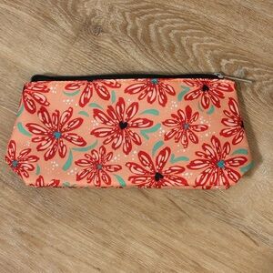 PREPPY  Clean girl Skincare makeup bag floral heart Clinique 🩶2/10🩶